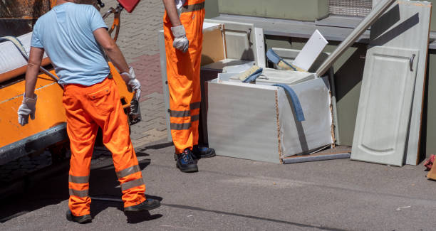Best Construction Debris Removal  in Altoona, WI